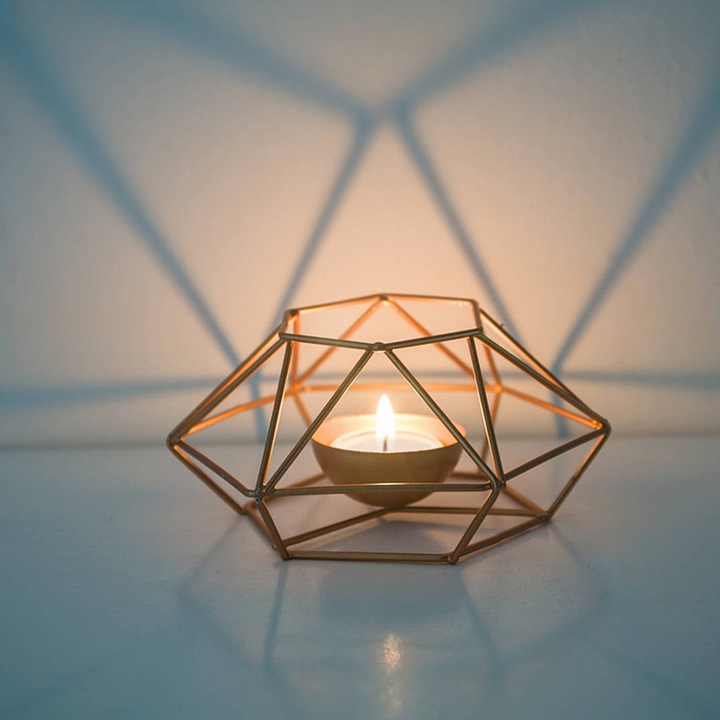 Suport lumanare perete fier geometric auriu 6x8.5x6.5cm si 8x10x8.5cm set