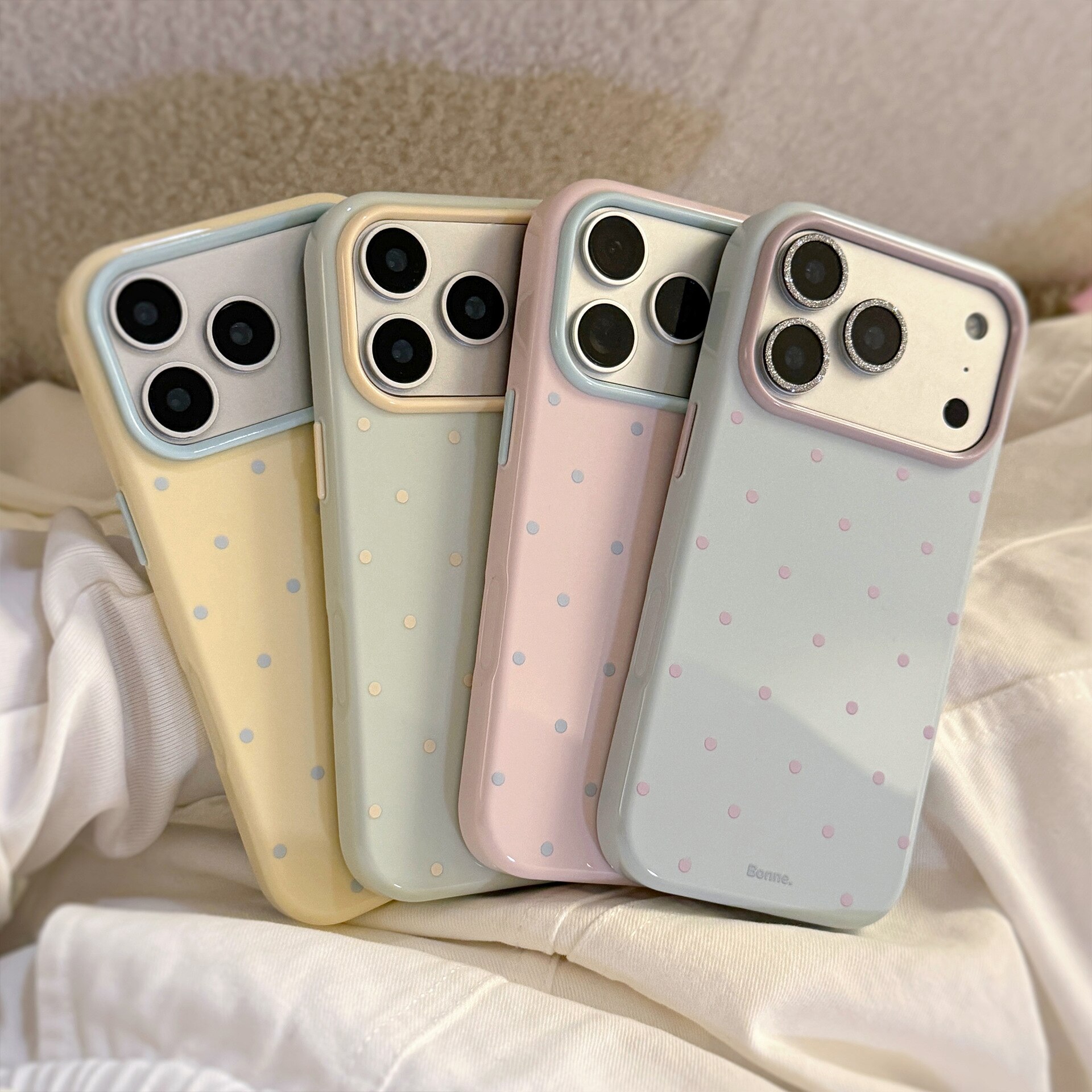 Husa telefon TPU, model buline retro si color-block, protectie soc, pentru iPhone 17 Pro Max, roz/albastru