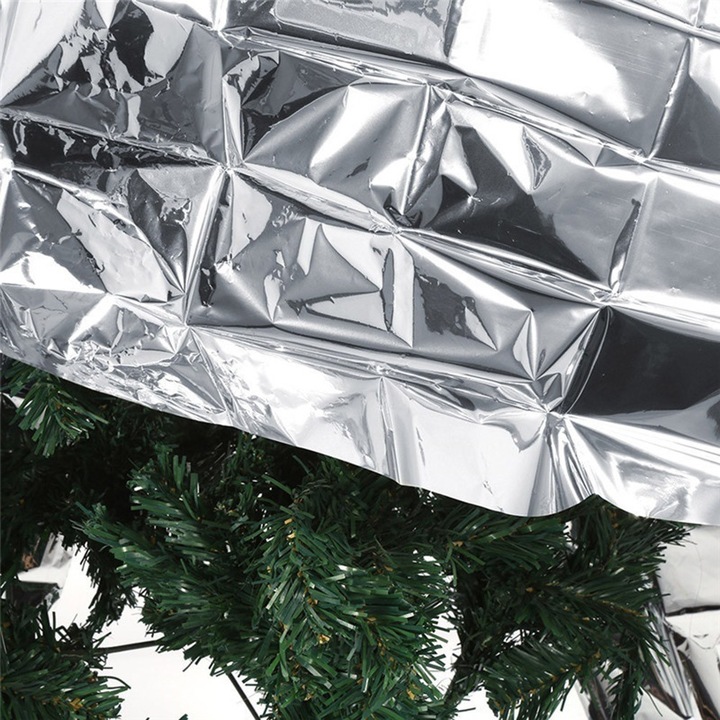 Folie reflectorizanta pentru plante 210x120cm argintiu