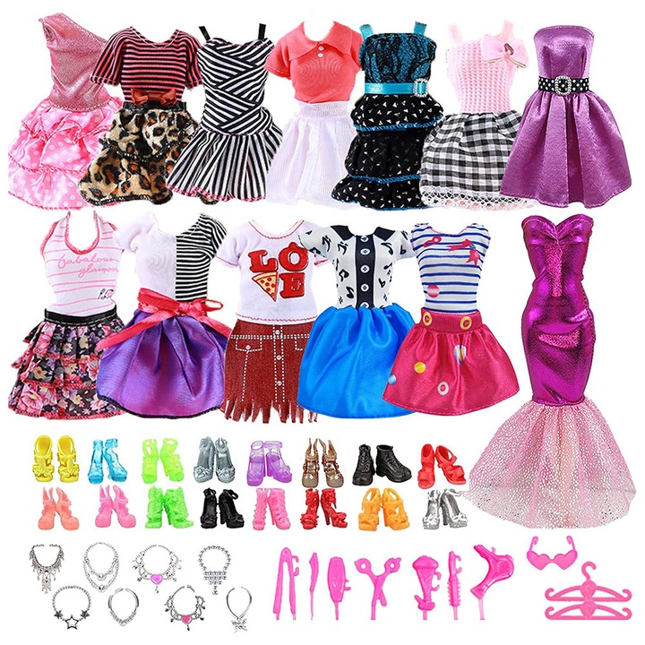 Set haine si accesorii pentru papusi textile 39 piese multicolor 19x23x5cm