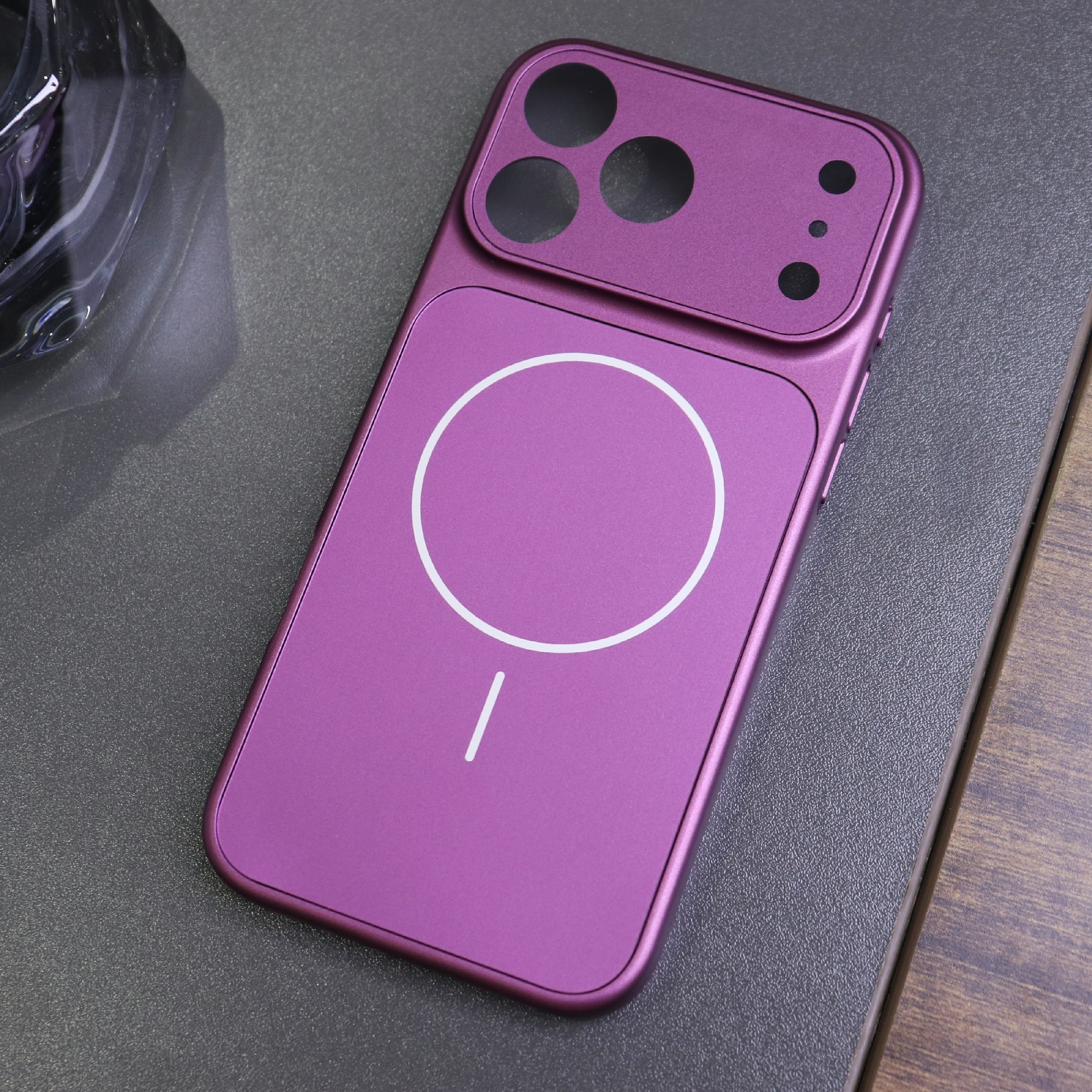 Husa telefon ultra-subtire magnetica mata, protectie lentila sticla Corning, pentru iPhone 16 Pro Max