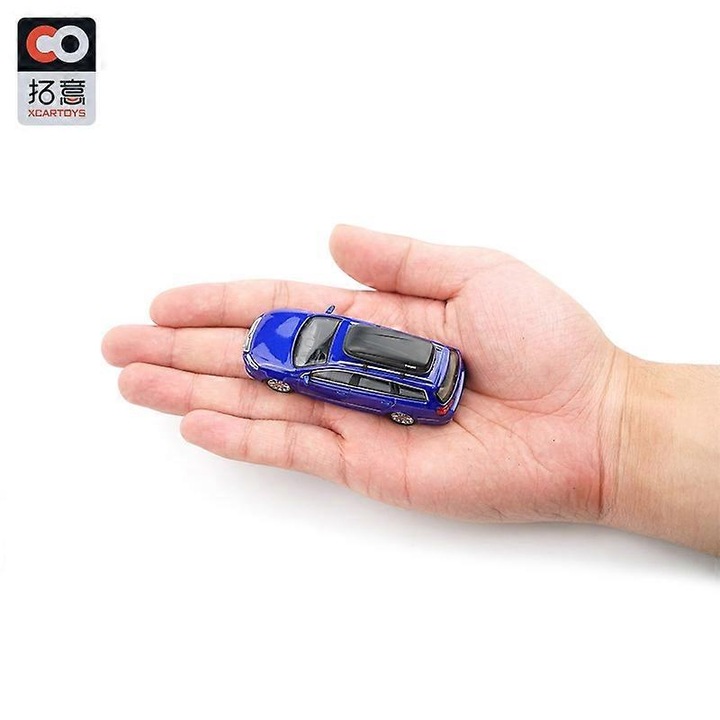 Automacheta 1:64 R36 B6 Kombi, fém-műanyag-gumi, 7.6x3.1x3.1cm