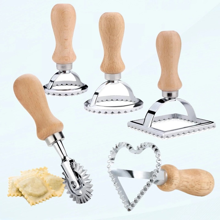 5 darabos cink ravioli forma készlet fa nyéllel, kerek, négyzet, szív alakú, 4 darabos, pizzaosztó