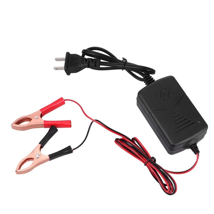YANYXR 12V 1A fekete autós töltő 12x8x4cm fém-műanyag