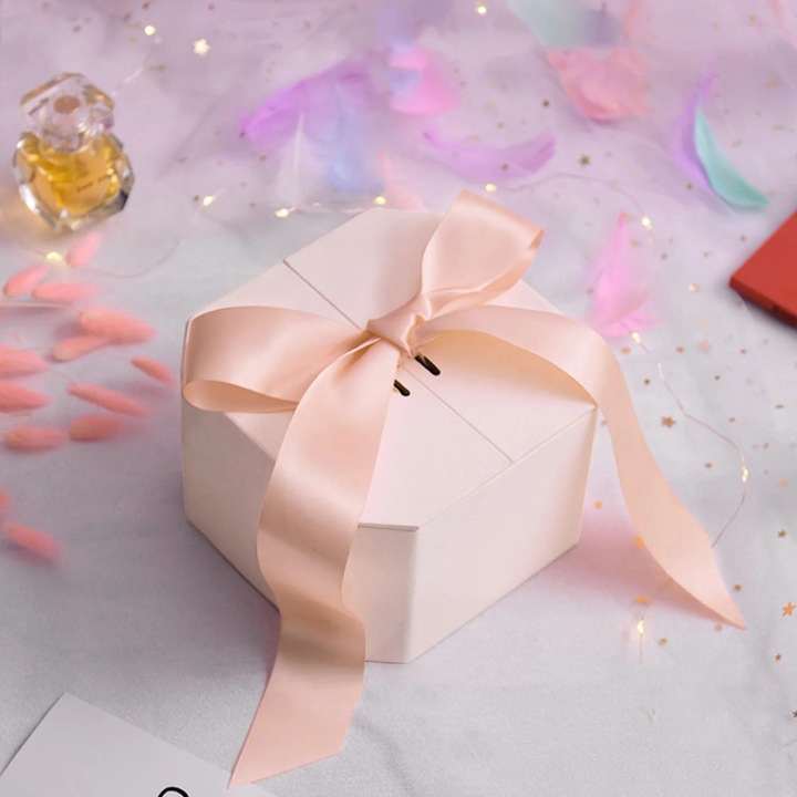 YANYXR rózsaszín nyolcszögletű díszdoboz 15x15x10cm szalaggal
