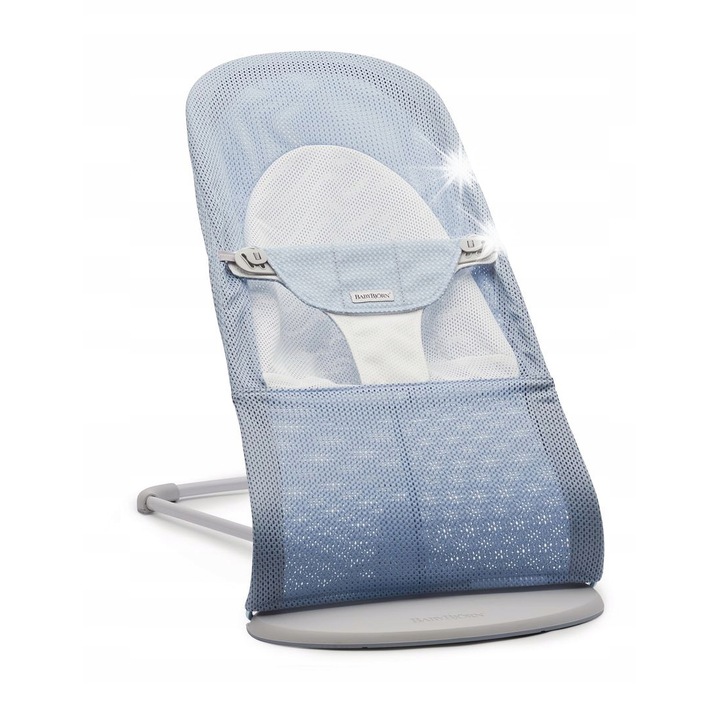 Leagan bebelusi BabyBjorn Balance Soft Mesh albastru deschis 39x79x56cm