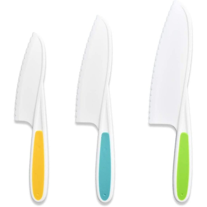 Set 3 cutite nylon pentru copii, sigure, manere antiderapante, multicolor, dimensiuni variate