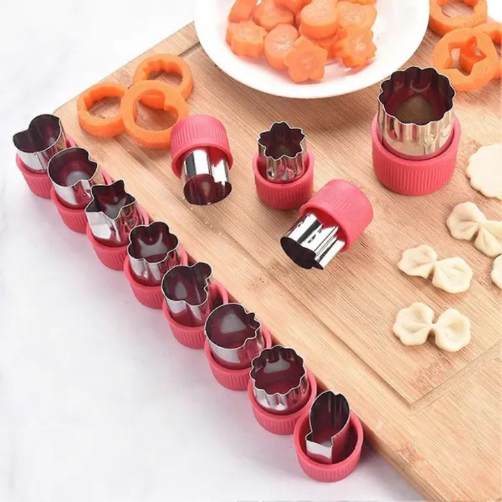 Set 12 forme taiere inox si PP, diverse dimensiuni, argintiu