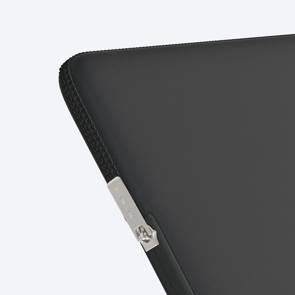 Husa AmazingThing Minimal BasicBag compatibila cu Macbook Neo 13 inch, Negru