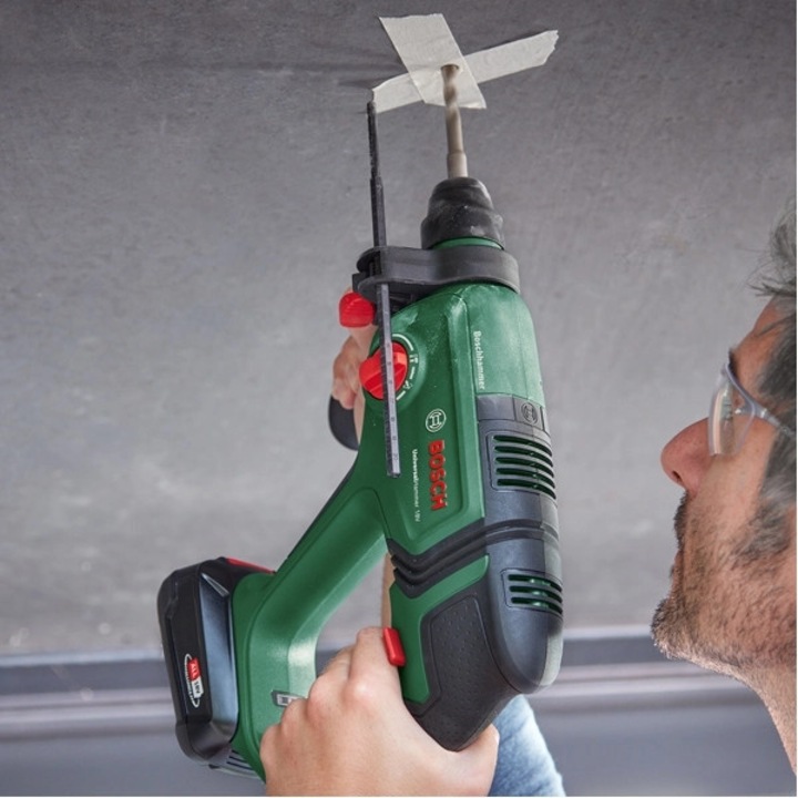 Ciocan rotopercutor Bosch PBH 2100 RE Compact, 550 W, 2300 RPM, 1.7 J, SDS Plus + limitator adancime + maner suplimentar + valiza transport