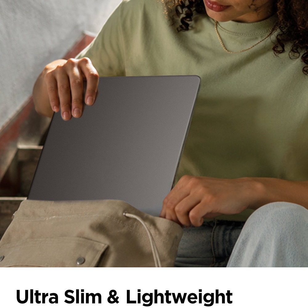 Husa pentru MacBook Air 13" (2022 / 2024 / 2025 / 2026) - Spigen Airskin (ACS11531) - Frost Black