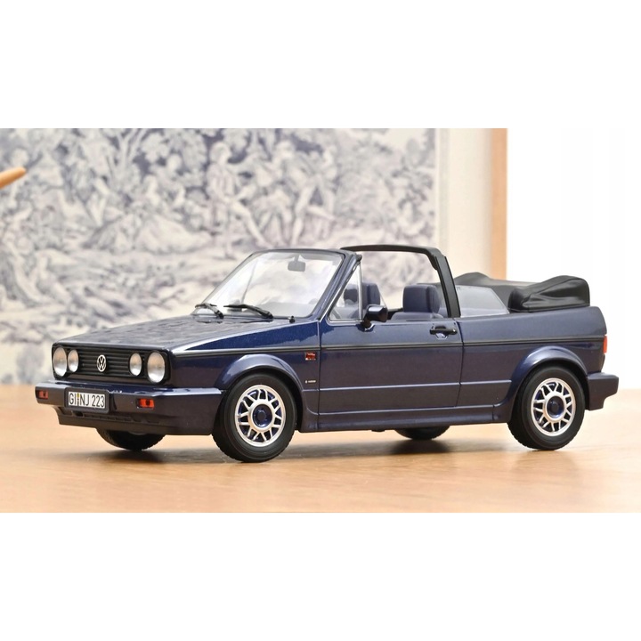 Modell fém Volkswagen Golf Cabriolet Norev 1992 kék Még 24x9.5x7.5cm