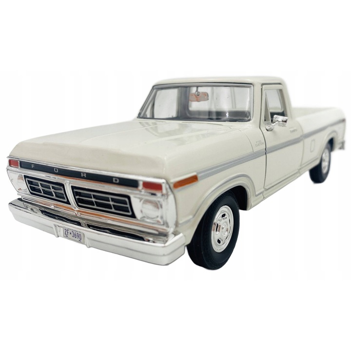 Motormax Ford F-150 Custom 1977 fém modell, fehér, 1/24