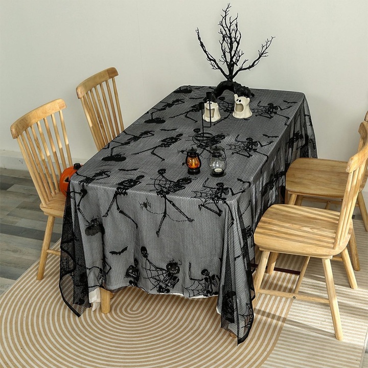 Poliészter csipketerítő Halloweenre K0323-0715CJ12300, csontváz, tök és pókháló mintákkal, fekete, 180 x 150 cm