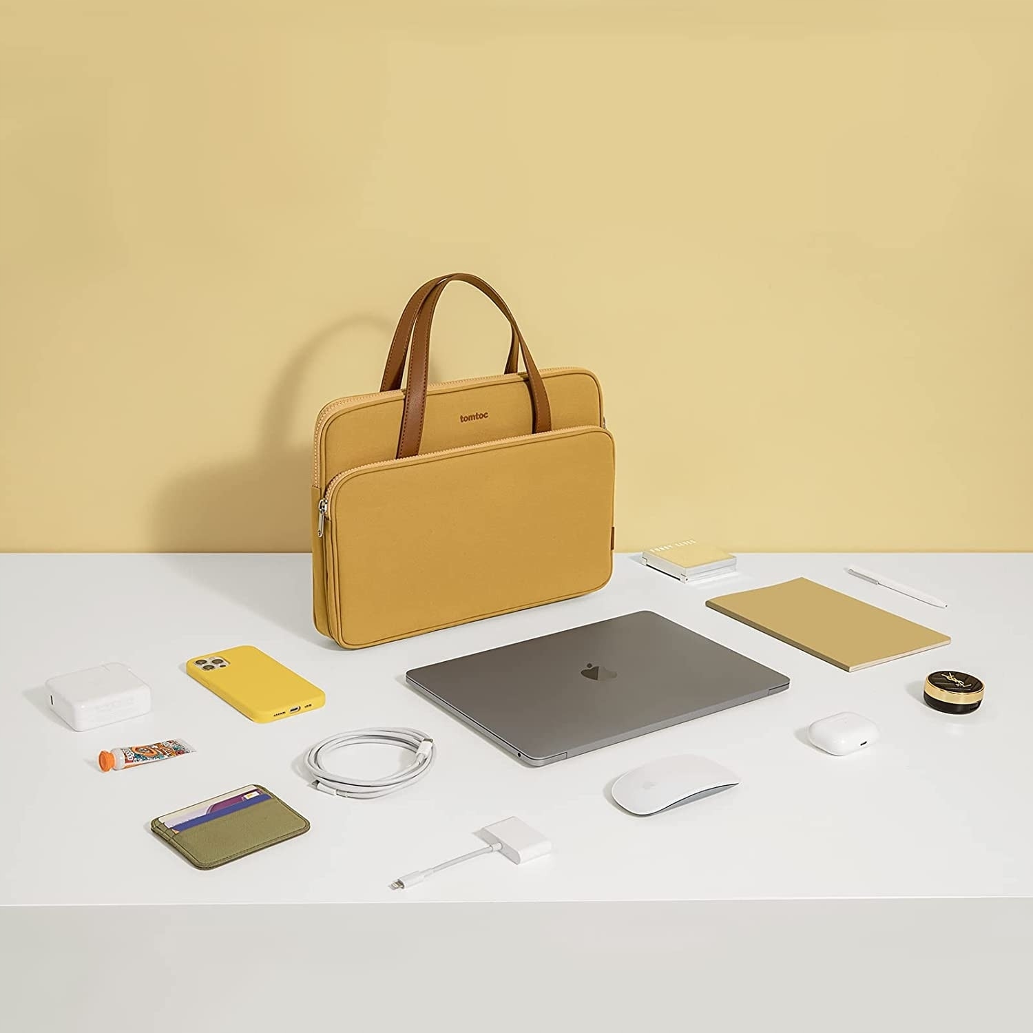 Geanta Eleganta Tomtoc pentru Laptop 14" - Dama, Galbena