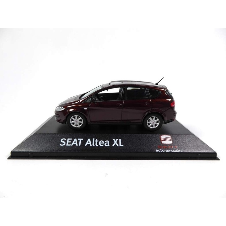 Fém Kisautó OPO 10, 1/43 Méretarány, Kompatibilis Seat Altea XL