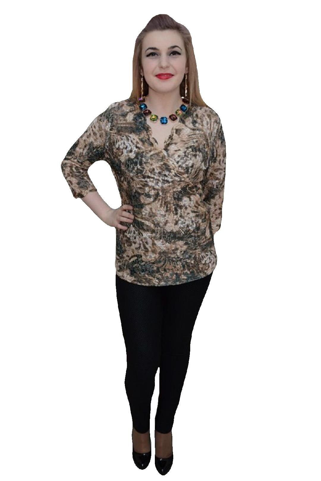 Bluza chic, imprimeu floral deosebit, decolteu in V,masura mare,D&J Exclusive, Maro