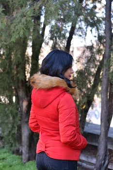 Geaca de iarna rosie pentru femei scurta Geaca de iarna rosie pentru femei scurta