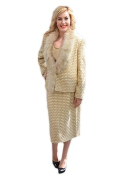 Costum de ocazie, material lucios cu design de blanita, D&J Exclusive, Bej Costum de ocazie, material lucios cu design de blanita, D&J Exclusive, Bej