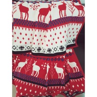 Patura moale Craciun, pat dublu, 180x220cm, acril 86%, bumbac 7%, poliester 7%, model rosu si albastru