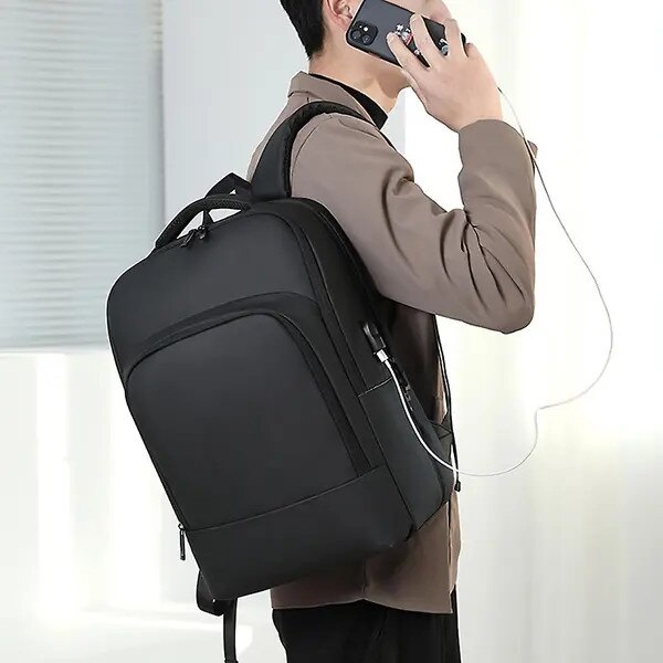 Rucsac laptop 15.6 inch USB port negru rezistent la apa ergonomic