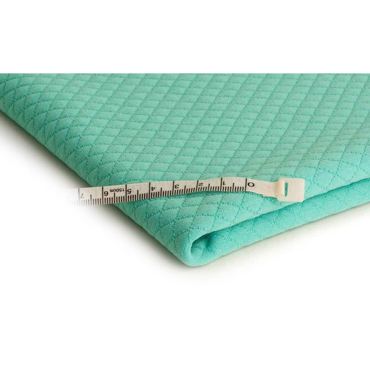 Tesatura matlasata, Model in carouri mediu Aqua, 100% Poliester, Dimensiuni 50cm x 150cm