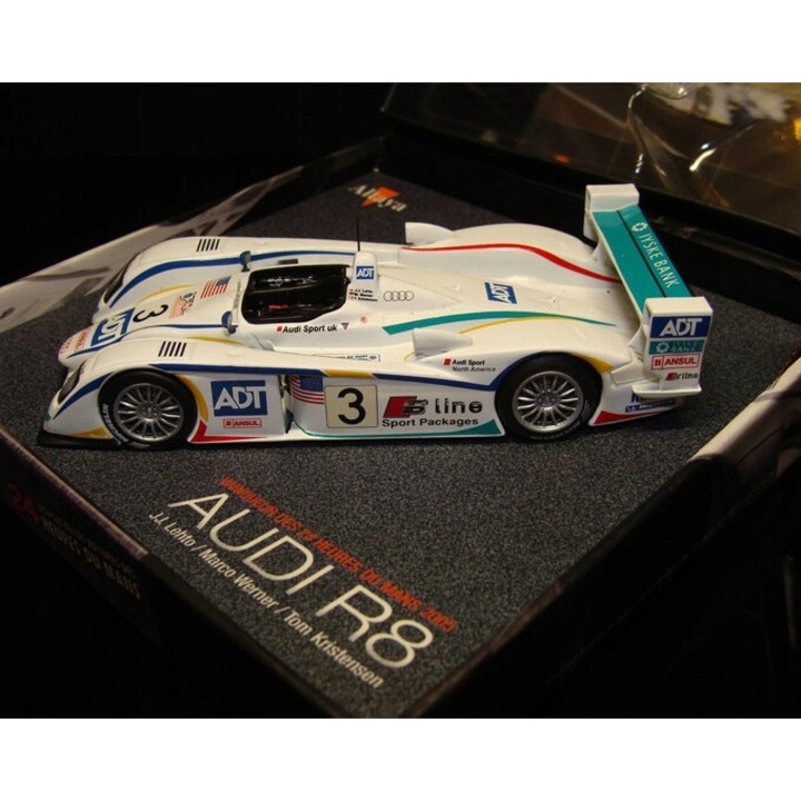 Ixo Audi R8 Le Mans 2005 fém autómodell 1:43