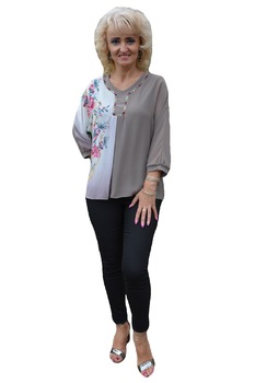 Bluza eleganta design cu flori multicolore,masura mare,D&J Exclusive, Maro/Alb Bluza eleganta design cu flori multicolore,masura mare,D&J Exclusive, Maro/Alb