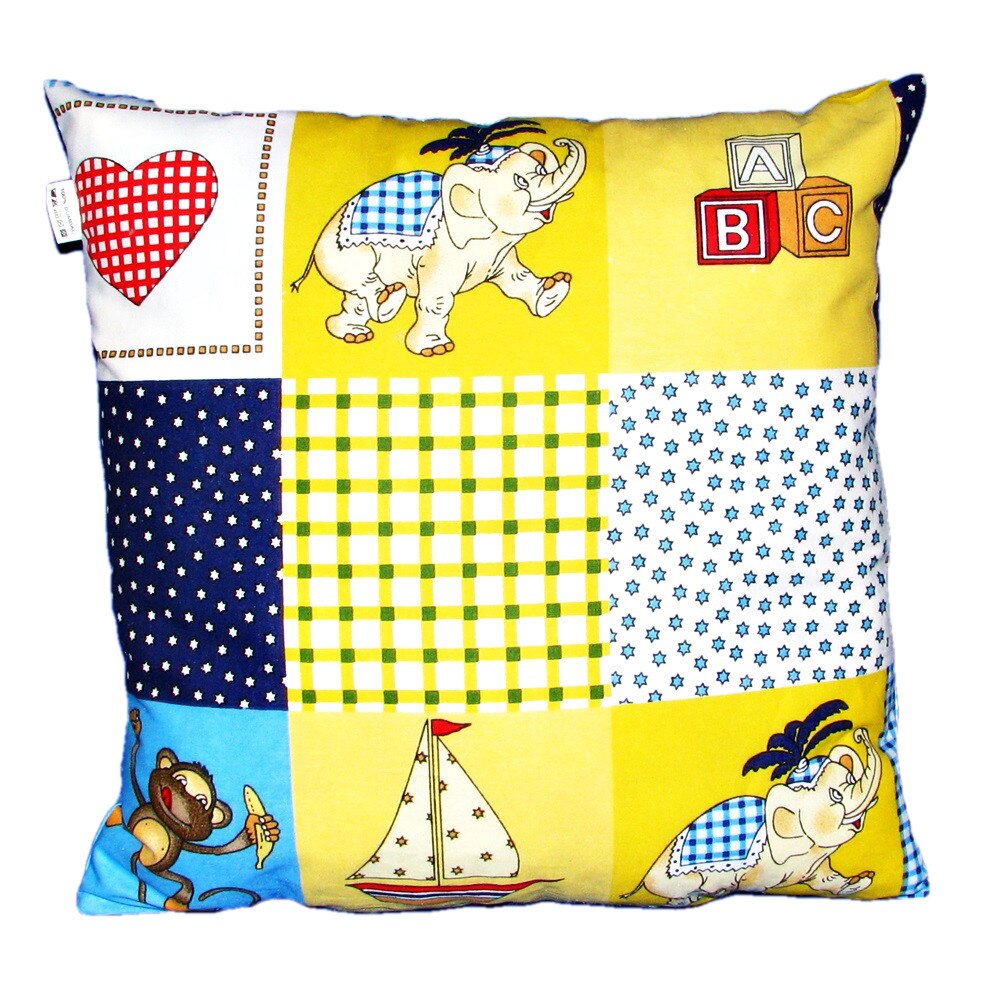 Perna decorativa imprimeu pentru copii, Happy Gifts, 40 x 40 cm, Multicolor