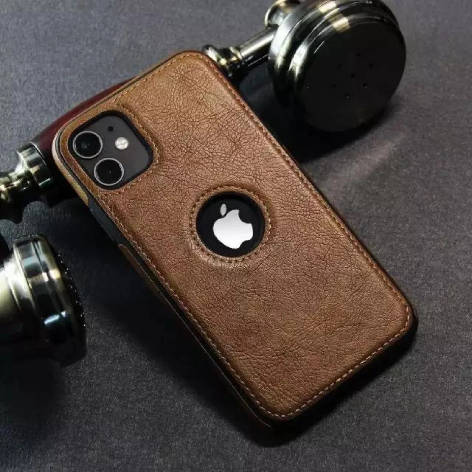 Husa Business din Piele pentru iPhone 15, Brown