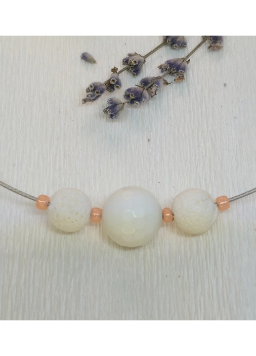 Colier handmade „White Harmony” cu roca vulcanica alba - Amma Design
