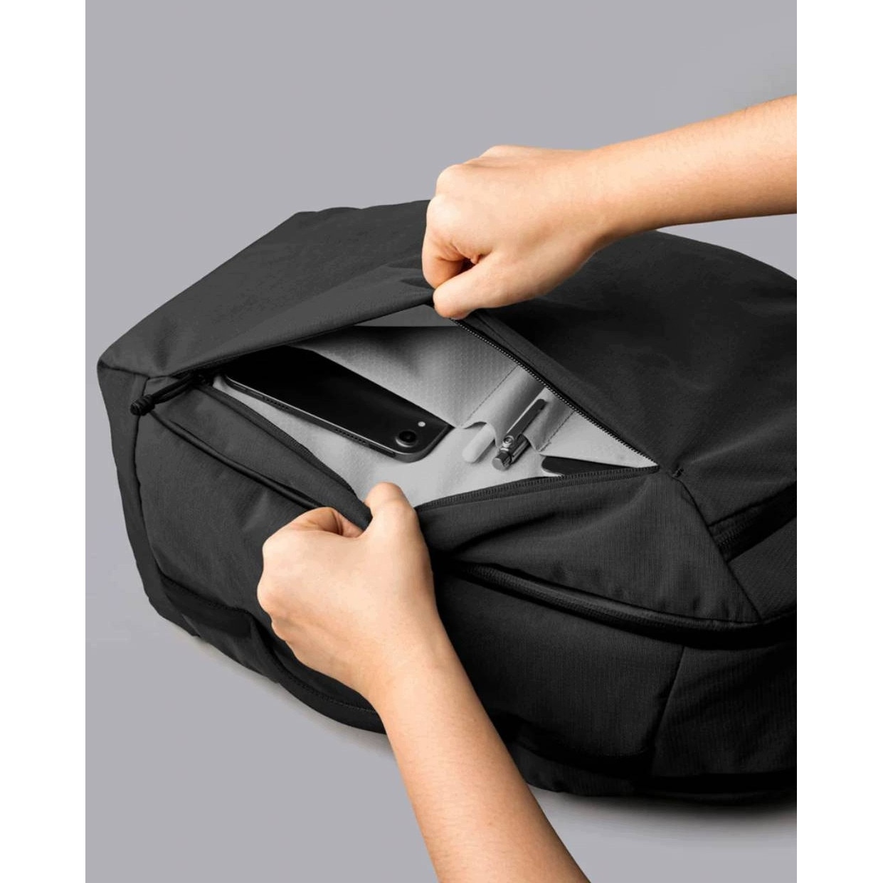 Rucsac laptop Alpaka Traverse 30 l negru ergonomic rezistent 40x30x15cm