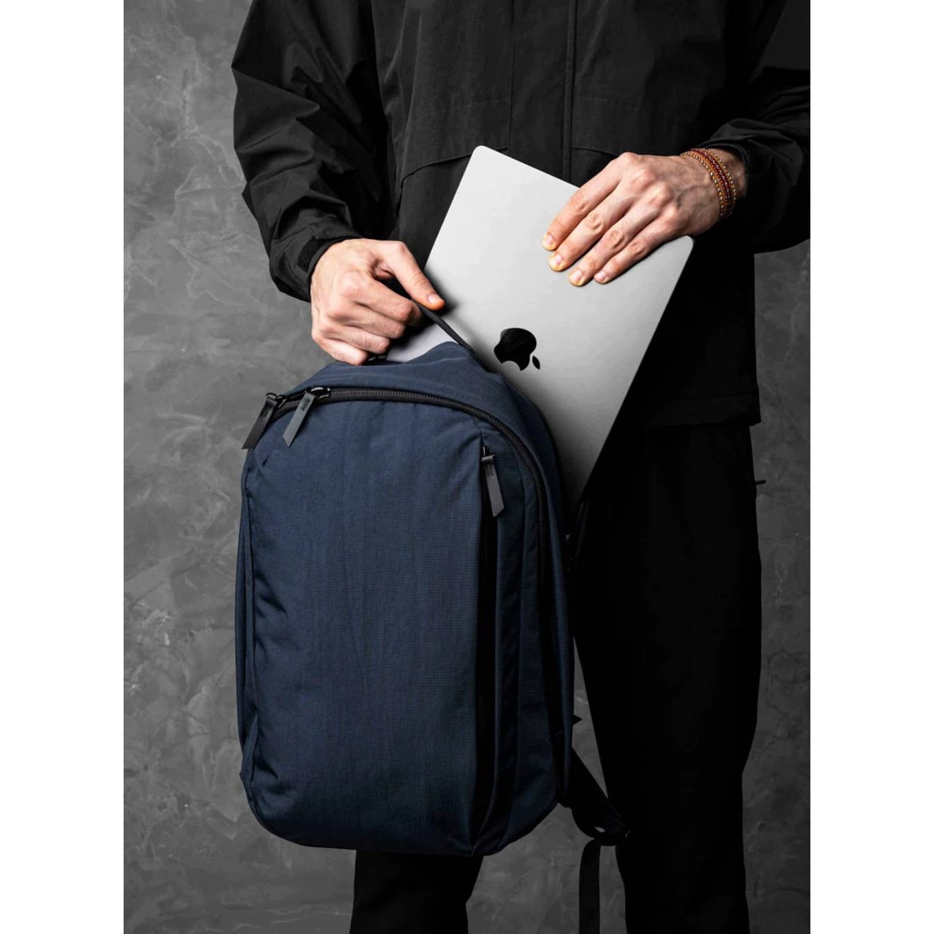 Rucsac urban Alpaka Metro Pro rezistent la apa albastru 24L