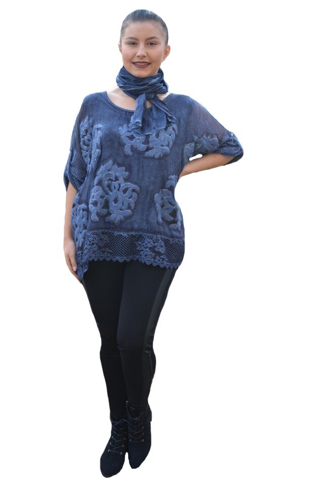 Bluza dama lejera,model brodat si cu paiete,maneca trei-sferturi,D&J Exclusive, Albastru marin