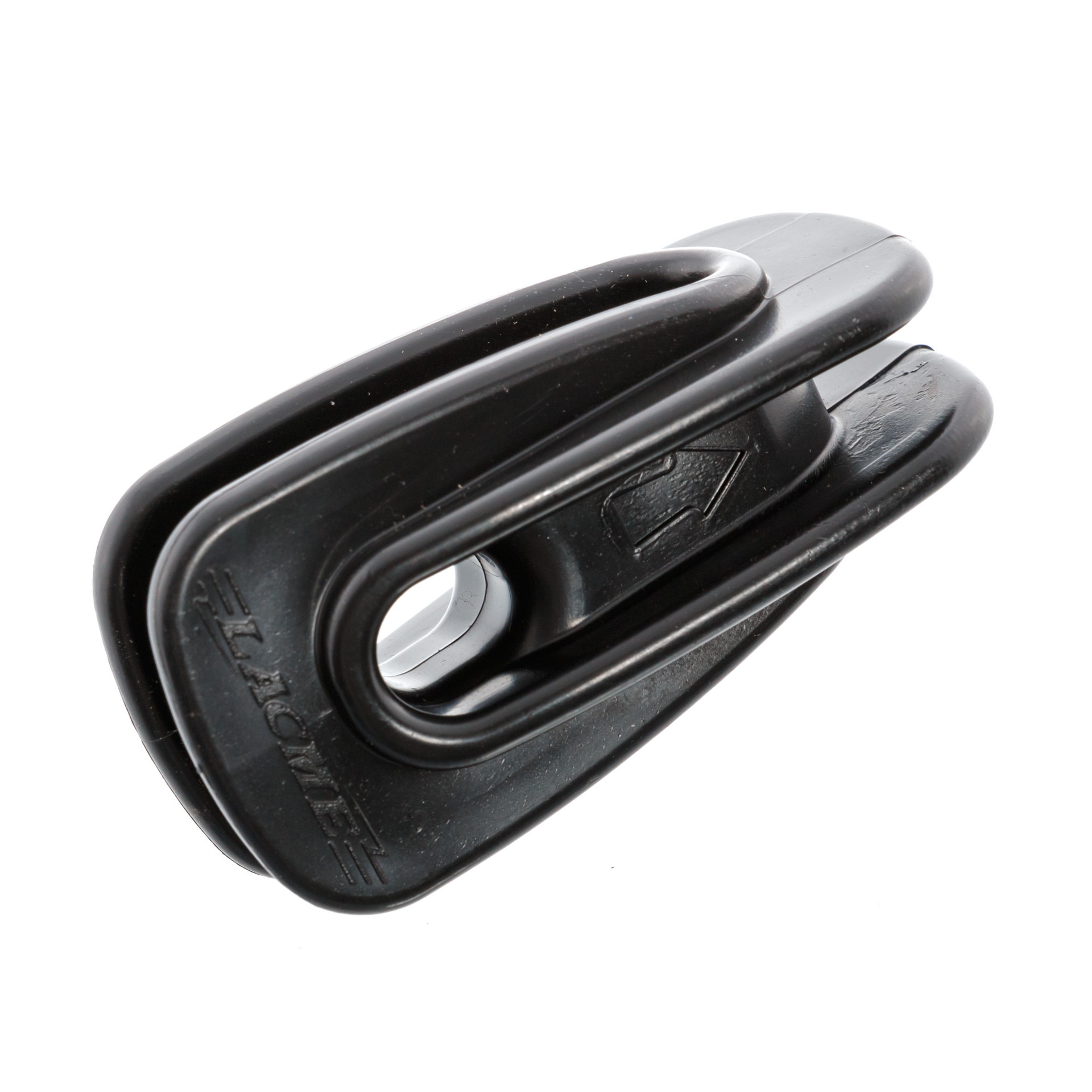 Izolator pentru colt permanent