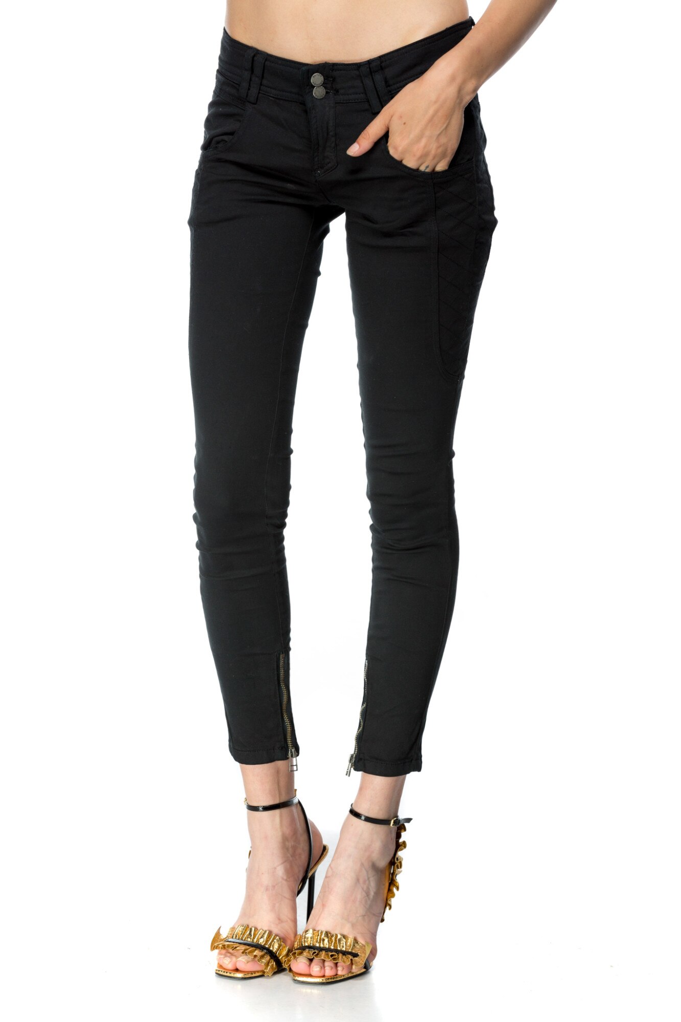 Panataloni Vicky CuAnna, Negru