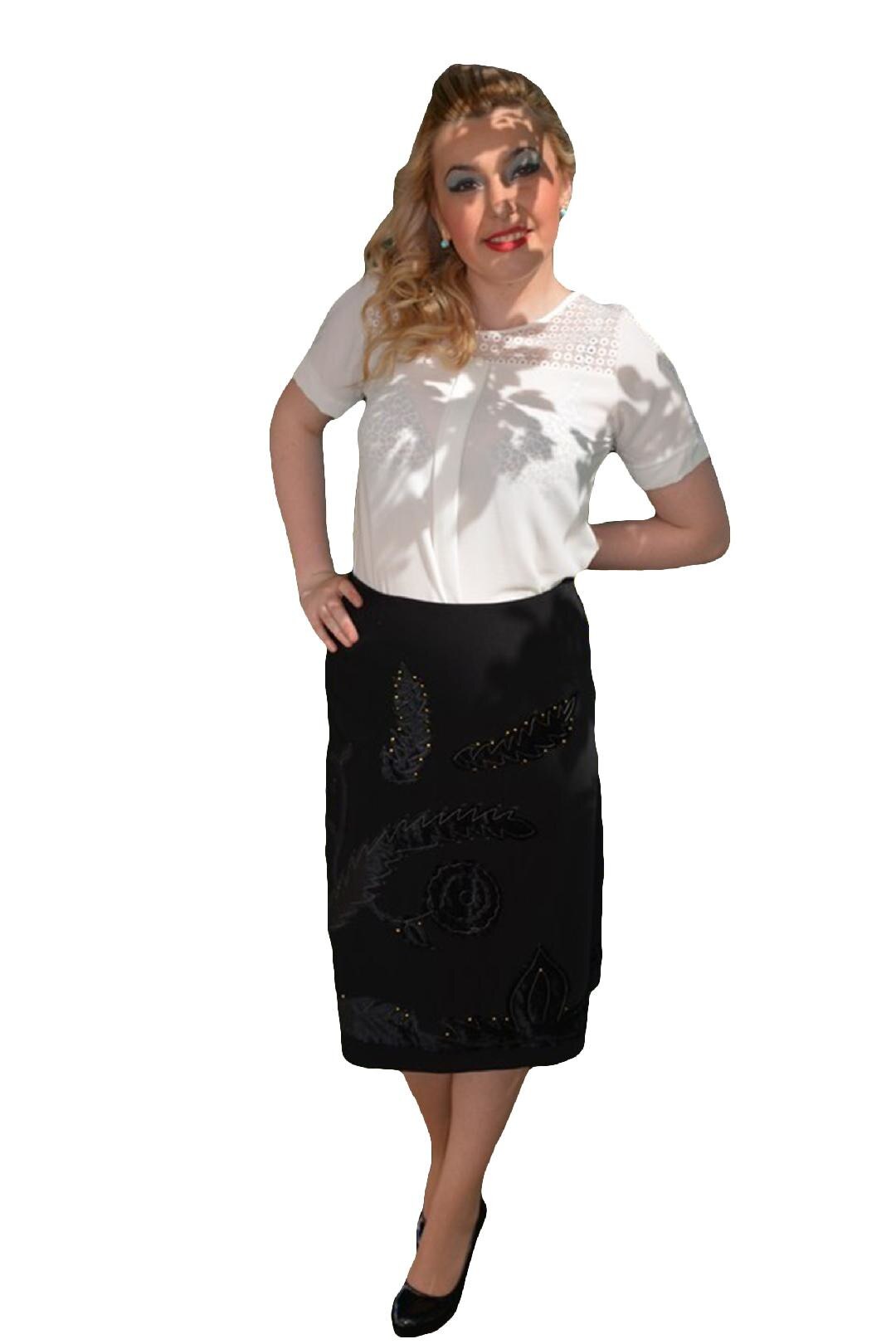 Fusta deosebita din material elastic cu model catifelat, D&J Exclusive, Negru, 42