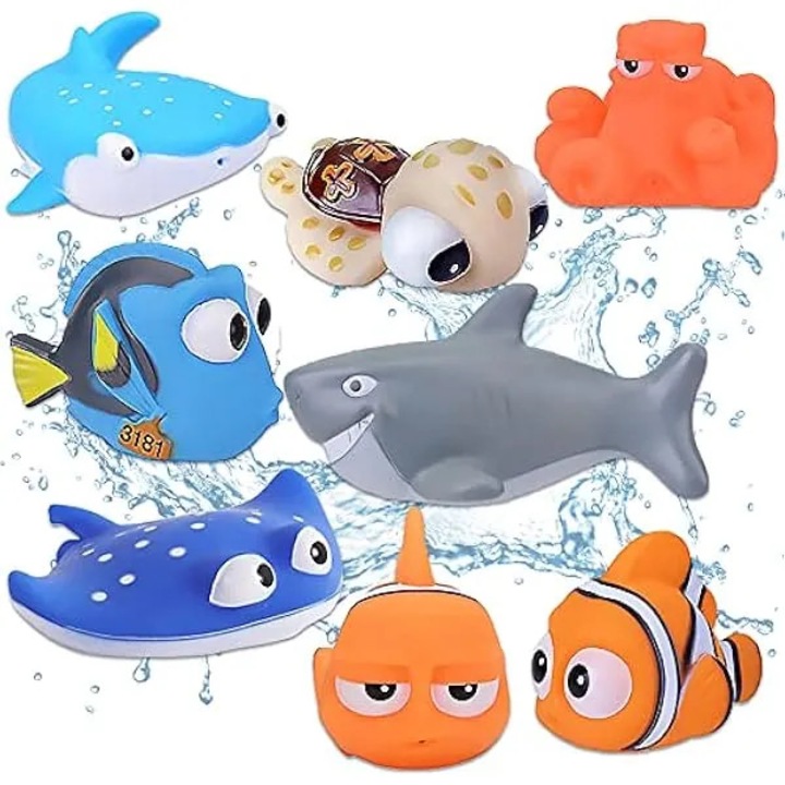 Némó nyomában fürdőjáték készlet, 8 db BPA-mentes PVC spriccelő, többszínű, 8–10 cm