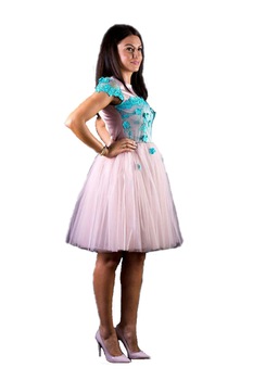 Rochie de searal cu fusta din tull si bust din tafta elastica si dantela 3D, marimea 38 EU Rochie de searal cu fusta din tull si bust din tafta elastica si dantela 3D, marimea 38 EU