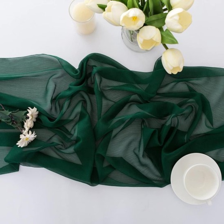 Rusztikus boho organza sifon asztali futó, sötétzöld, 75 x 300 cm