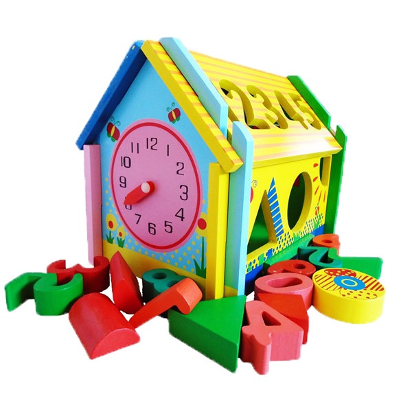 Jucarie casuta din lemn cu activitati