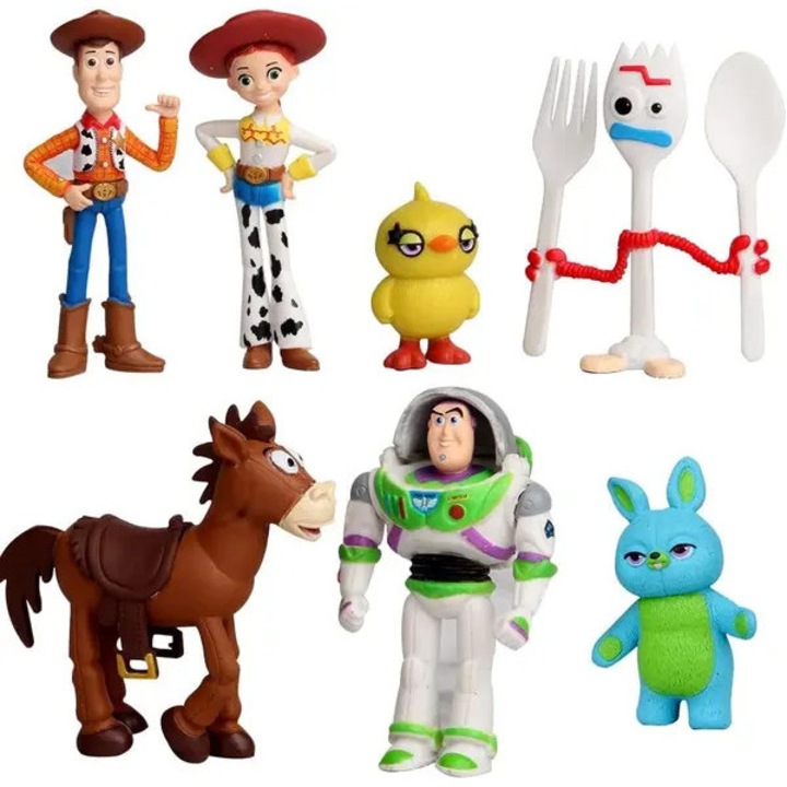 Set de 7 figurine Toy Story din PVC, personaje: Woody, Jessie, Buzz Lightyear, Bullseye, Forky, Ducky si Bunny, multicolor, 7 piese
