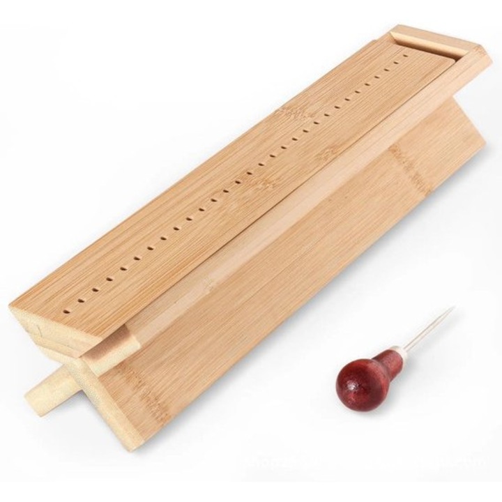 Kézi könyvkötő eszköz K0312-0721-BOLGM2348, bambusz tartó O10 mm lyukvezetővel, dörzsárral együtt, natúr, 32 x 6,5 x 6,5 cm