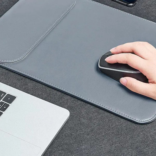 Husa pentru laptop PRE-CJk0515-26-0806-2073, din piele PU, pentru 13,3", cu material interior moale si doua magneti ascunsi, rezistenta la apa, include geanta pentru accesorii, gri, 35,2 x 26,7 cm