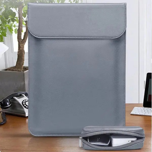 Husa pentru laptop PRE-CJk0515-26-0806-2073, din piele PU, pentru 13,3", cu material interior moale si doua magneti ascunsi, rezistenta la apa, include geanta pentru accesorii, gri, 35,2 x 26,7 cm