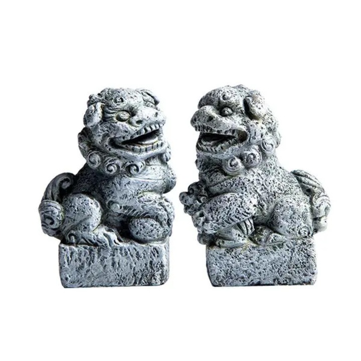 Set de 2 statui decorative leu din rasina PRE-CJk0515-26-0703-2375, finisaj pietros, gri, aproximativ 5 x 4 x 2,4 cm