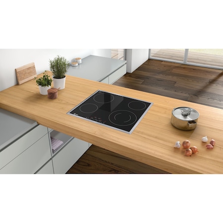 Plita incorporabila Neff T16BD56N0, Vitroceramica, 4 zone de gatit, TouchControl, Afisaj digital, PotBoost, Timer, Indicator, Rama inox, 60 cm, Negru