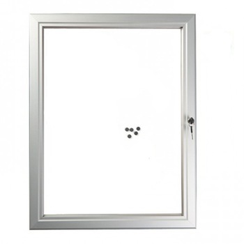 Avizier magnetic cu usa 9 X A4 (725 X 985 MM) Avizier magnetic cu usa 9 X A4 (725 X 985 MM)