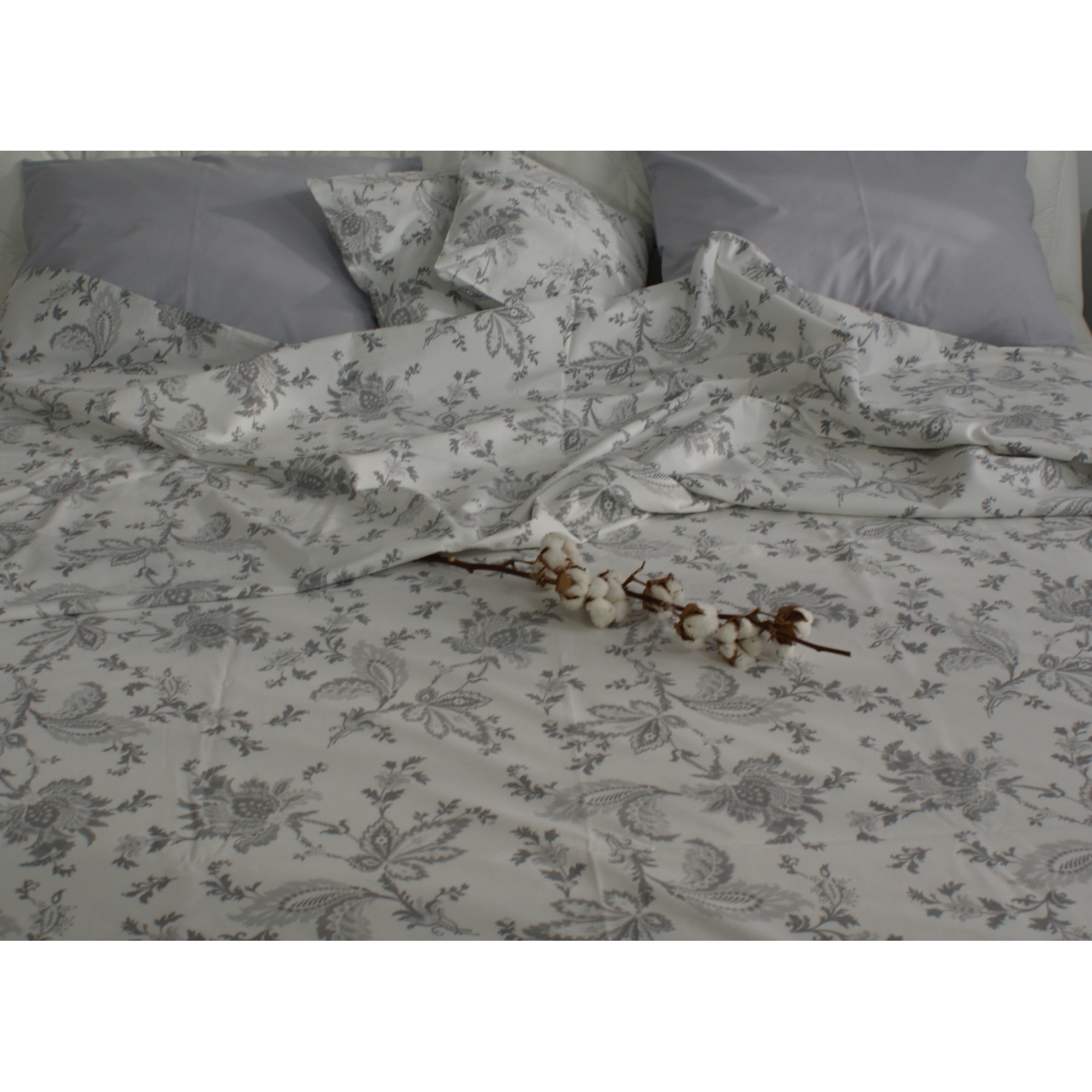 Lenjerie de pat, Inanna Linen, Grey flowers, 180/200, alb/gri