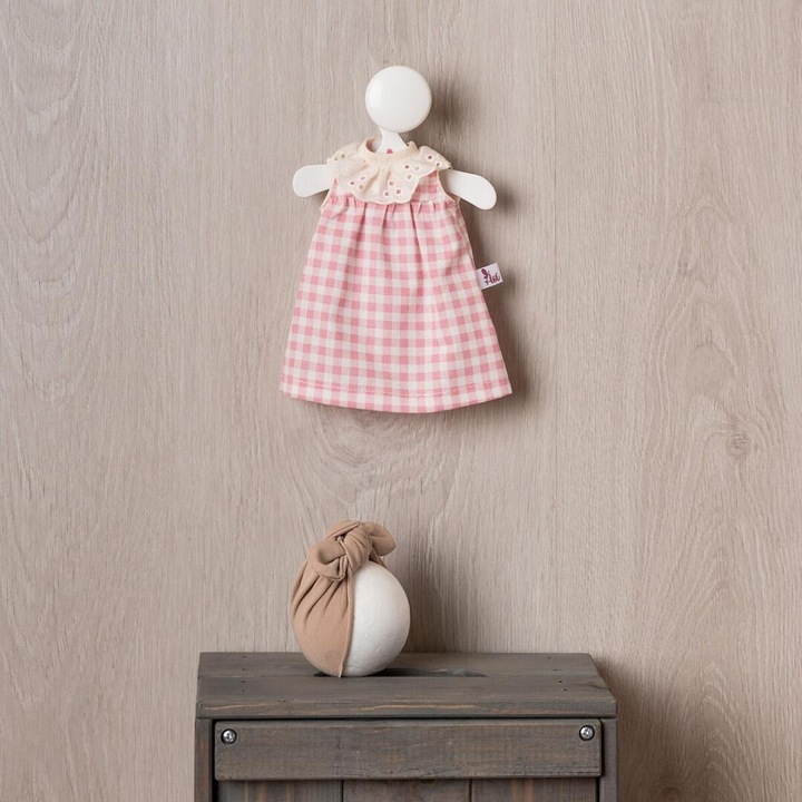 Asi, set haine pentru papusa Celia rochita in carouri roz si bentita, Multicolor, 30 cm